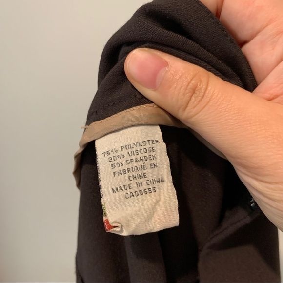 Brown RW&Co. Capris Size 6 - Picture 5 of 8